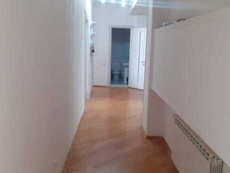 Elan №6411526 - Bakı, 28 May m., 3 otaqlı, 136 m², 12/17 mərtəbə