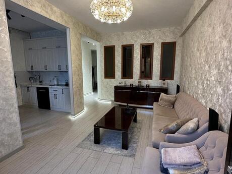 2-комнатная квартира, 60 м², Bakıxanov: 165 000 ₼ 3
