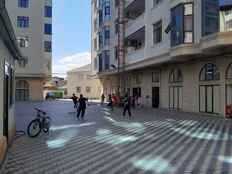 Продаётся 3-комнатная квартира в новостройке, Azadlıq Prospekti, 135 м², 325 000 AZN, фото 2 / 8
