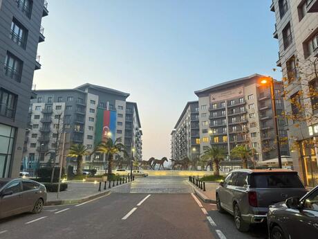 Elan №6411683 - Bakı, Ağ şəhər q., 5 otaqlı, 254 m², 5/8 mərtəbə