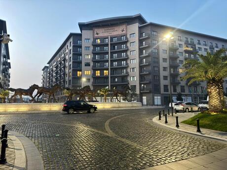 5 otaqlı mənzil, 254 m², Ağ şəhər: 1 012 000 ₼ 2
