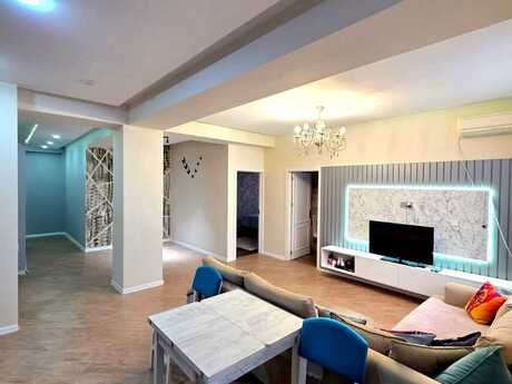 3 otaq · 93 m² · 7/8 mərtəbə, Masazır