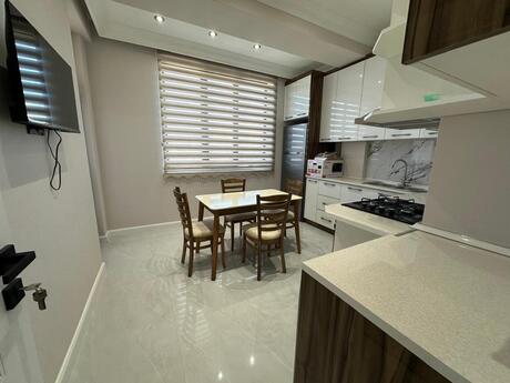 2 otaq · 87 m² · 3/16 mərtəbə, Azadlıq Prospekti