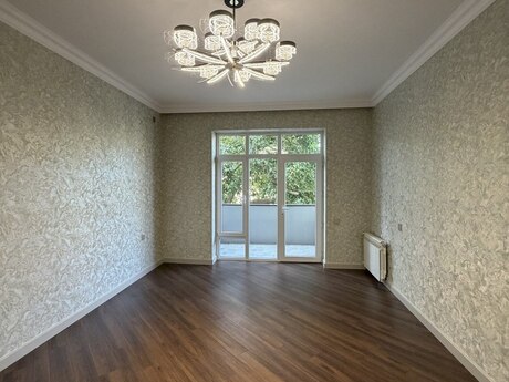 2 otaq · 80 m² · 2/5 mərtəbə, Bakıxanov