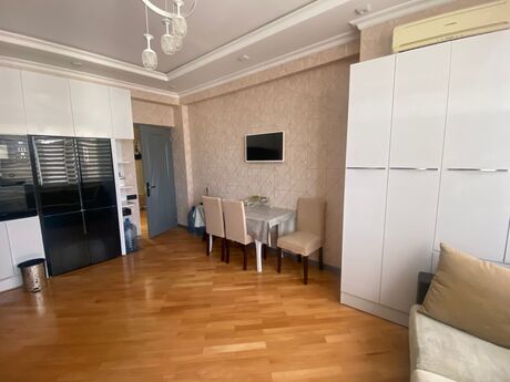 3 otaqlı mənzil, 110 m², 8-ci mikrorayon: 320 000 ₼ 4