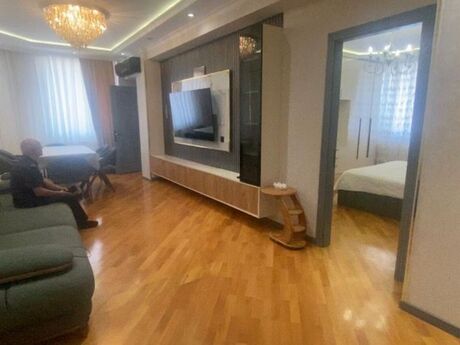3 otaqlı mənzil, 110 m², 8-ci mikrorayon: 320 000 ₼ 5