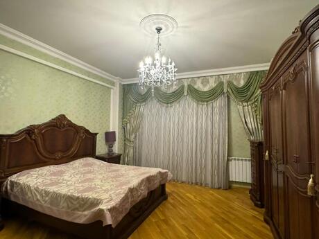 Kirayə 3 otaqlı mənzil, 130 m², 28 May: 1 000 ₼/ay 3
