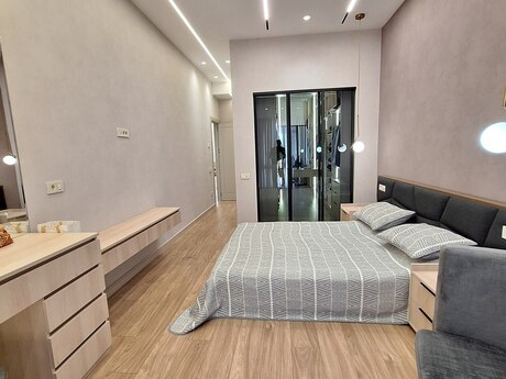 4 otaqlı mənzil, 185 m², 28 May: 899 999 ₼ 5
