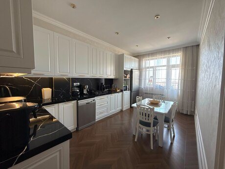 3-room apartment, 158 m², 20 Yanvar: 457 000 ₼ 5