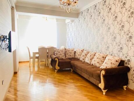 Kirayə 2 otaqlı mənzil, 70 m², Qara Qarayev: 800 ₼/ay 2