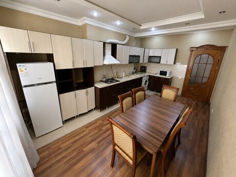 3 otaqlı mənzil, 120 m², Nərimanov: 345 000 ₼ 3