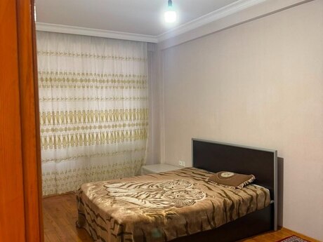 Kirayə 3 otaqlı mənzil, 90 m², İnşaatçılar: 700 ₼/ay 5