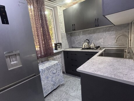 3 otaq · 55 m² · 1/5 mərtəbə, Neftçilər