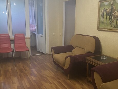 2-room apartment for rent, 35 m², Neftçilər: 500 ₼/mo 2