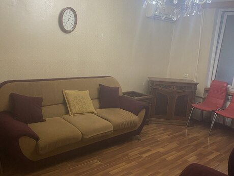 2-room apartment for rent, 35 m², Neftçilər: 500 ₼/mo 3