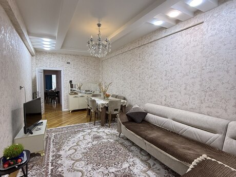 3 otaqlı mənzil, 100 m², Nizami: 232 000 ₼ 2
