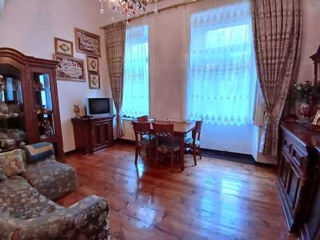 Elan №6412249 - Bakı, 28 May m., 2 otaqlı, 68 m², 3/4 mərtəbə