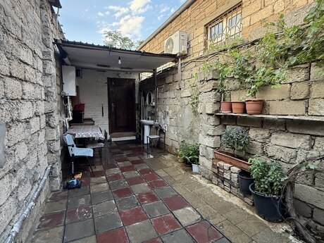 4 otaqlı həyət evi, 72 m², NZS: 90 000 ₼ 4