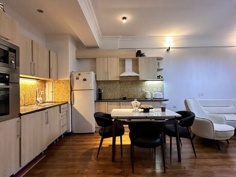 2 otaqlı mənzil, 60 m², Nizami: 218 000 ₼ 2