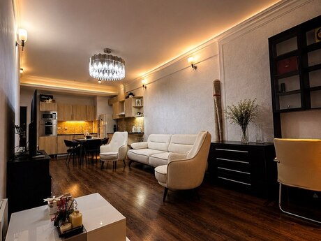 Elan №6412315 - Bakı, Nizami m., 2 otaqlı, 60 m², 2/18 mərtəbə