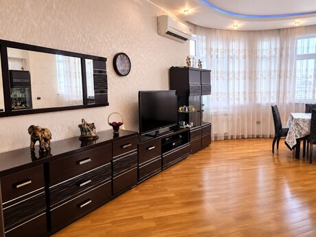 Объявление №6412344 - Баку, м. 8 ноября, 2-комн., 100 м², 9/18 этаж