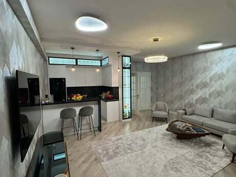 Elan №6412381 - Bakı, İnşaatçılar m., 3 otaqlı, 110 m², 11/21 mərtəbə