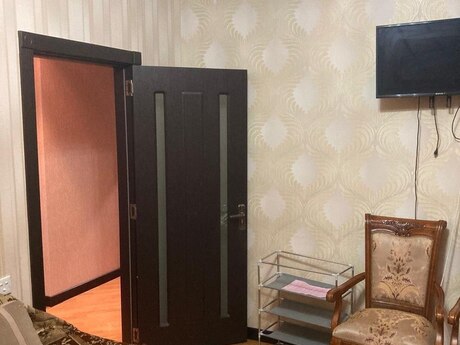Аренда: 3-комнатная квартира, 90 м², Memar Əcəmi: 750 ₼/мес 4