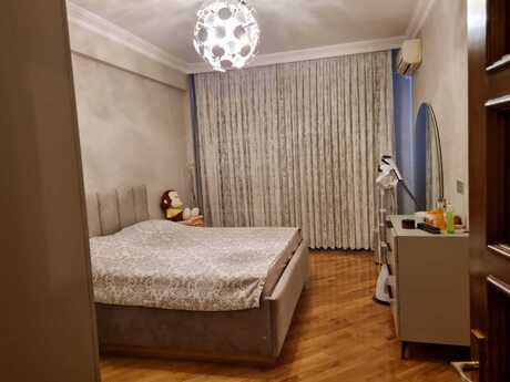 4 otaqlı mənzil, 145 m², İnşaatçılar: 390 000 ₼ 5