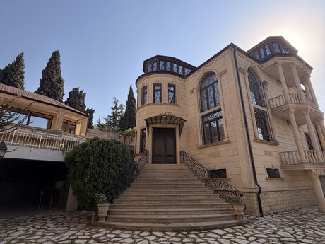 Elan №6412420 - Bakı, Bakıxanov q., 9 otaqlı, 380 m²