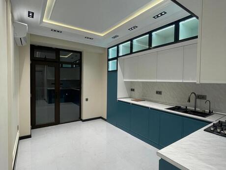 4 otaqlı mənzil, 198 m², Elmlər Akademiyası: 865 000 ₼ 2
