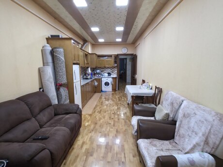3-комнатная квартира, 95 м², Bakıxanov: 208 000 ₼ 3