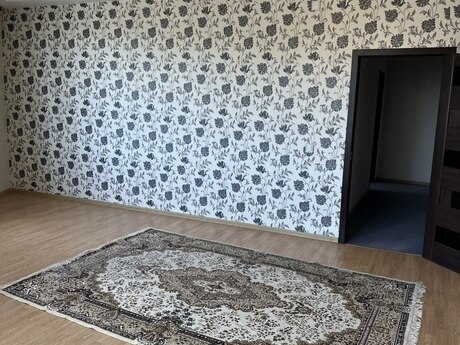 3-room apartment for rent, 150 m², Nizami: 1 400 ₼/mo 4