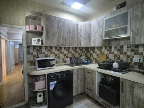 4-room apartment, 110 m², Yeni Yasamal: 240 000 ₼ 4