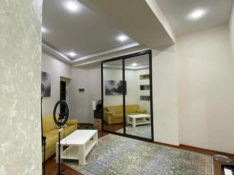 2 otaqlı mənzil, 83 m², 28 May: 305 000 ₼ 5