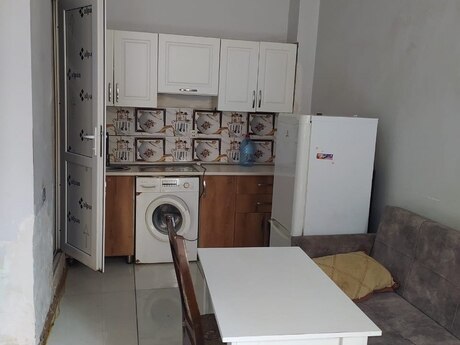 Kirayə 1 otaqlı mənzil, 25 m², İnşaatçılar: 380 ₼/ay 2