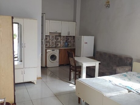 1 otaq · 25 m² · 1/12 mərtəbə, İnşaatçılar