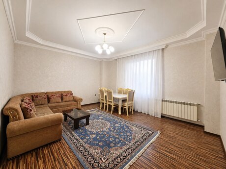 Elan №6394224 - Bakı, Ağ şəhər q., 2 otaqlı, 100 m², 2/7 mərtəbə