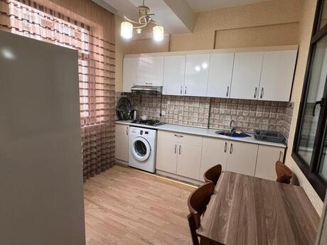 Kirayə 2 otaqlı mənzil, 72 m², 8 Noyabr: 1 000 ₼/ay 3