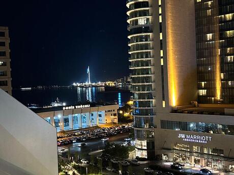 Elan №6412704 - Bakı, 28 May m., 3 otaqlı, 120 m², 10/20 mərtəbə