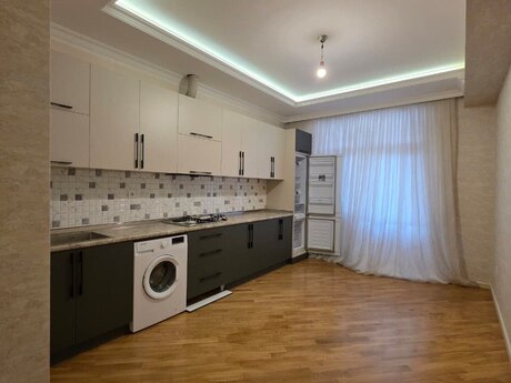 Kirayə 3 otaqlı mənzil, 130 m², İnşaatçılar: 1 000 ₼/ay 5