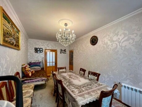 3-комнатная квартира, 85 м², 8 Noyabr: 225 000 ₼ 2