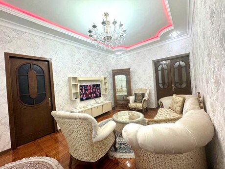 Elan №6412814 - Bakı, Elmlər Akademiyası m., 3 otaqlı, 80 m², 2/5 mərtəbə