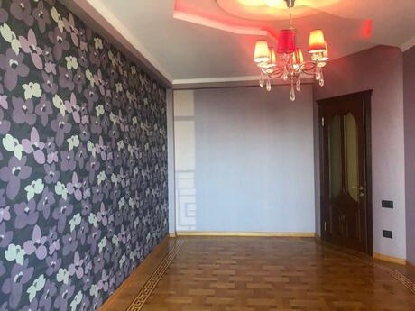 4-комнатная квартира, 217 м², 28 May: 520 000 ₼ 5
