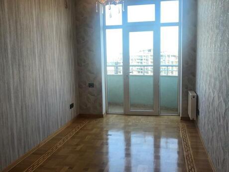 4-комнатная квартира, 217 м², 28 May: 520 000 ₼ 4