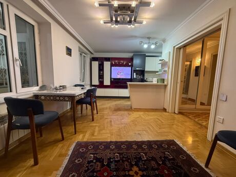 Kirayə 5 otaqlı mənzil, 170 m², Nərimanov: 1 200 ₼/ay 4