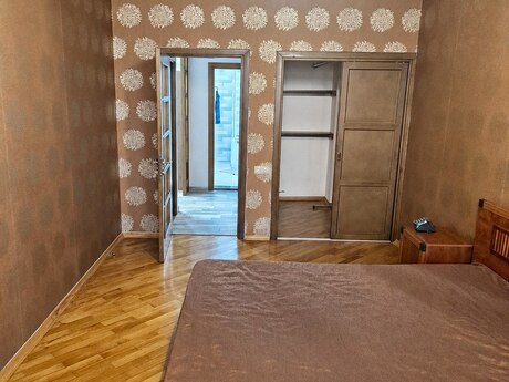 3 otaqlı mənzil, 100 m², 28 May: 285 000 ₼ 3