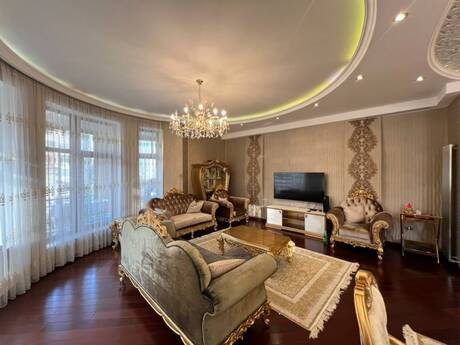 4-room apartment, 217 m², İçəri Şəhər: 698 000 ₼ 2