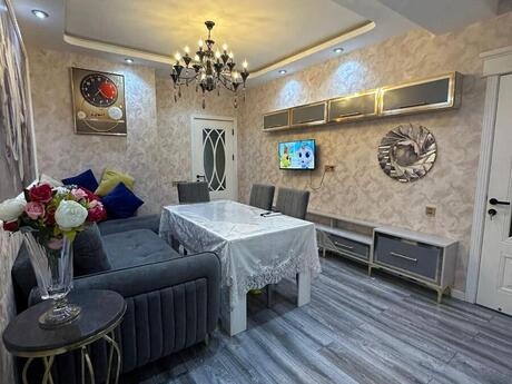 Elan №6412987 - Bakı, Yasamal r., 3 otaqlı, 76 m², 2/16 mərtəbə
