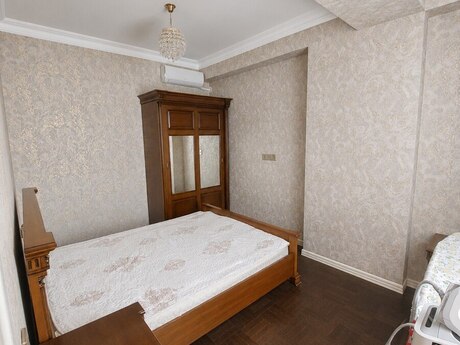 5-room apartment, 215 m², Şah İsmayıl Xətai: 610 000 ₼ 5