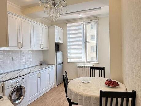 Elan №6413024 - Bakı, Abşeron r., 2 otaqlı, 86 m², 7/14 mərtəbə